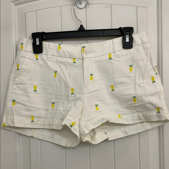 Merona Pants - Merona size 2 White Pineapple Print Women's Shorts with 2-3/4 inseam